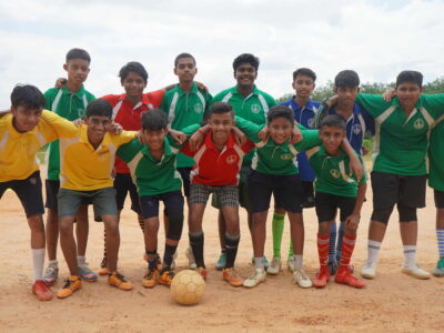 CHILDREN_FOOTBALL TEAM