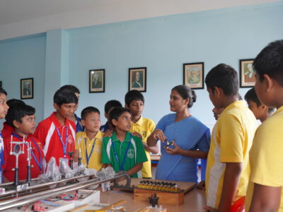 SISTER_TEACHING_PHYSICS LAB(1)